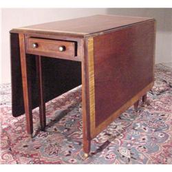 639 18th Century English Dropleaf Table #1528795