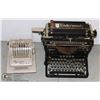 Image 1 : UNDERWOOD NO.10 TYPEWRITER, WITH 1962 PAYMASTER