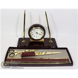 HOWARD MILLER EXECUTIVE DESK