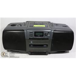 GE DIGITAL COMPACT DISC RADIO CASSETTE PLAYER