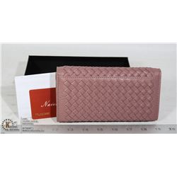 WOMENS WALLET IN GIFT BOX