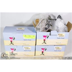 LOT OF 4 MINI TABLE LAMPS. EACH  APPROX. 7" TALL