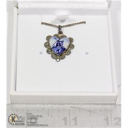 DUTCH THEME WINDMILL/ HEART SHAPE PENDANT ON