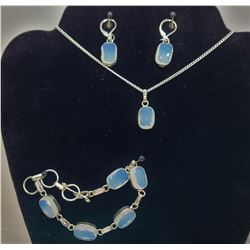 10)  SUITE OF MILK OPAL JEWELRY, INCLUDES