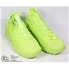 Image 1 : NEON GREEN SIZE 40 WORK OUT SHOES
