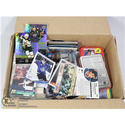 BOX OF ASSORTED HOCKEY CARDS