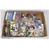 Image 1 : FLAT OF ASSORTED COLLECTIBLE CARDS