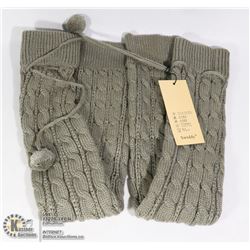 PAIR OF SWTDDY LEG WARMERS