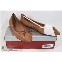 BRECKELLE'S WOMEN'S FLATS BLUSH SIZE 8