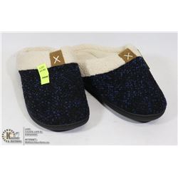 SIZE SMALL SLIPPERS