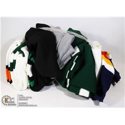 10 PAIRS OF ASSORTED HOCKEY SOCKS ASSORTED SIZES