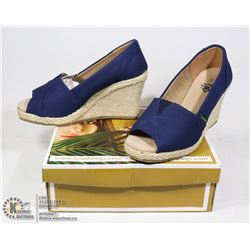 WOMENS KAYMAN 3" WEDGE OPEN TOE SANDAL NAVY CANVAS