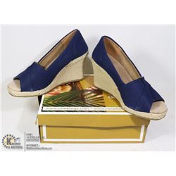 WOMENS KAYMAN 3" WEDGE OPEN TOE SANDAL NAVY CANVAS