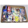 Image 1 : LARGE LOT OF ASSORTED BASEBALL CARDS