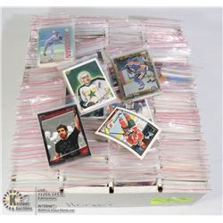 FLAT WITH LARGE LOT OF ASSORTED HOCKEY CARDS