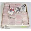 Image 1 : FLAT OF ASSORTED SPORTS CARDS