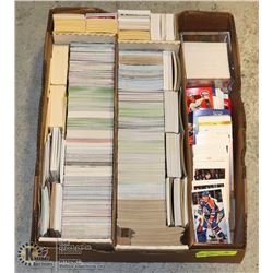 FLAT OF ASSORTED SPORTS CARDS MOSTLY HOCKEY