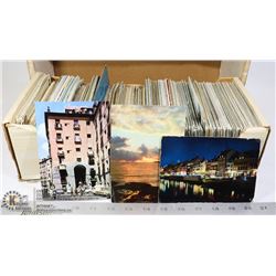 LONG WHITE CARDBOARD BOX OF POSTCARDS : MIXED