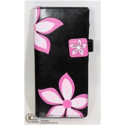 NEW SHAG WEAR WOMENS WALLET