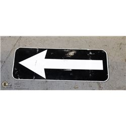 ONE WAY TRAFFIC REFLECTIVE METAL SIGN