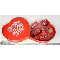 BODY SHOP STRAWBERRY GIFT SET