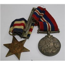 WAR MEDALS 2PCS IN ONE