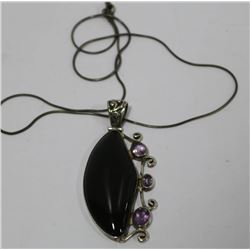 STERLING SILVER NECKLACE WITH LARGE GEM PENDANT