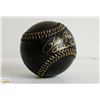Image 1 : PETE ROSE  SIGNED OML BLACK LEATHER BASEBALL
