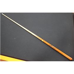 LEON DRAISAITL SIGNED POOL CUE