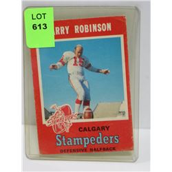 1970 OPC LARRY ROBINSON CFL CARD STAMPEDERS