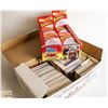 Image 1 : BOX OF ASSORTED VINTAGE HOCKEY CARDS