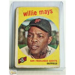 1959 TOPPS WILLIE MAYS BASEBALL CARD