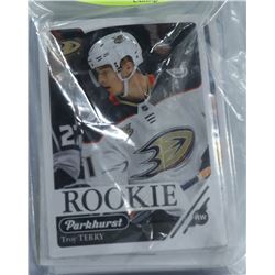 LOT OF ASSORTED ROOKIE AND INSERT HOCKEY CARDS