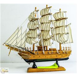 WHITE SAIL BOAT 9 H X 9 W