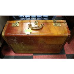 VINTAGE LARGE LEATHER SUITCASE