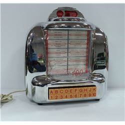 THOMAS JUKEBOX STYLE CASSETE PLAYER/RADIO WORKS