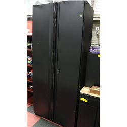 LARGE HUSKY 2 DOOR LOCKING CABINET 3FT X 2FT X 7FT