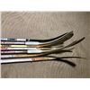 Image 4 : VINTAGE GRETZKY HOCKEY STICK LOT