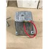 Image 2 : LOT OF VICKERS 281291 SOLENOID
