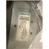 Image 19 : LOT OF MISC. CYLINDER / VALVE