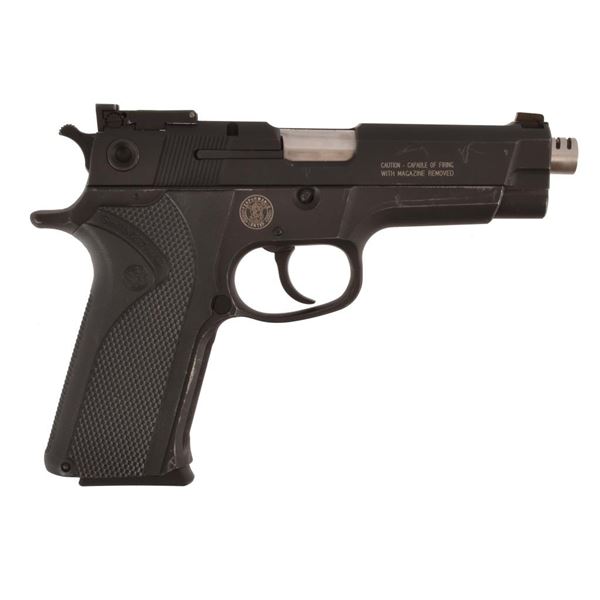 Ted Nugent's S&W Performance Center .40