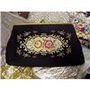 Image 1 : Black Silk Fine Needlework PURSE #1506404