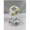 Image 1 : Vintage Rabbit Fur Collar And Blown Glass Perfume Bottle