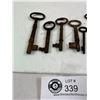 Image 3 : Nice Lot Of Vintage Skeleton Keys