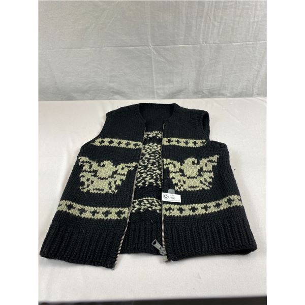 Cowichan Style Vest - Medium, Nice Solid Zipper