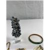 Image 4 : Nice Lot Of Costume Jewelry
