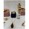 Image 3 : Mixed Lot of Vintage Costume Jewelry
