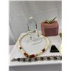 Image 2 : Mixed Lot of Costume Jewelry