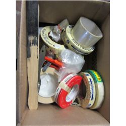 BOX WITH VARIOUS COOKBOOKS