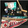 Image 1 : SPORTS FAN COLLECTIBLES LOT